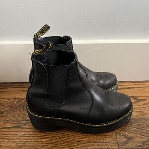 Dr Martens Rometty Chelsea Ankle Boots